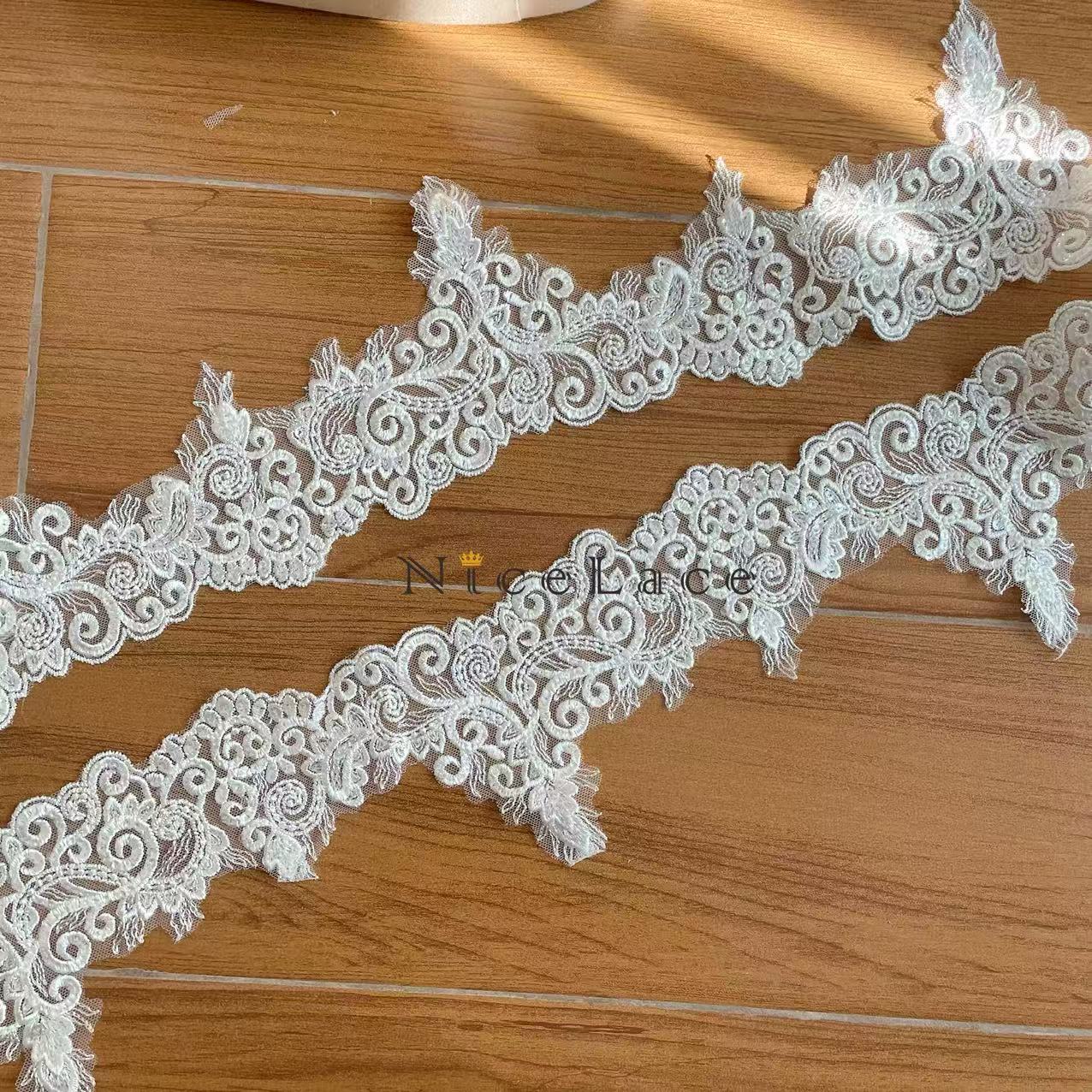 1 Yard Ivory Embroidery Lace E - Wedding Water Supply recension och pris