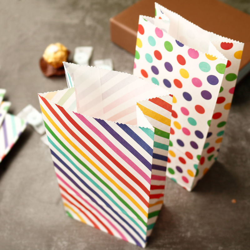 Small Paper Bags Rainbow Print - Wedding Event Supply recension och pris