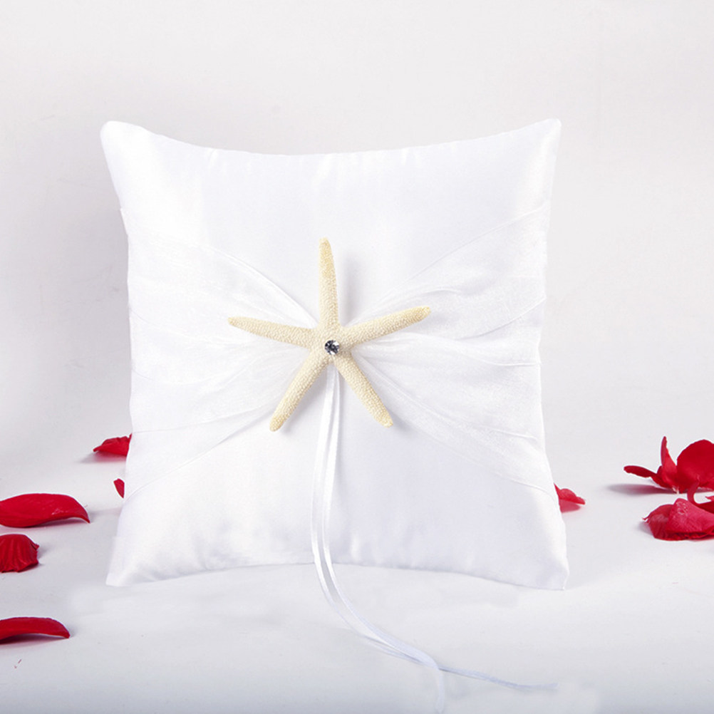 Romantic Sea Star Wedding Ring - Ring Bearer Pillow recension och pris